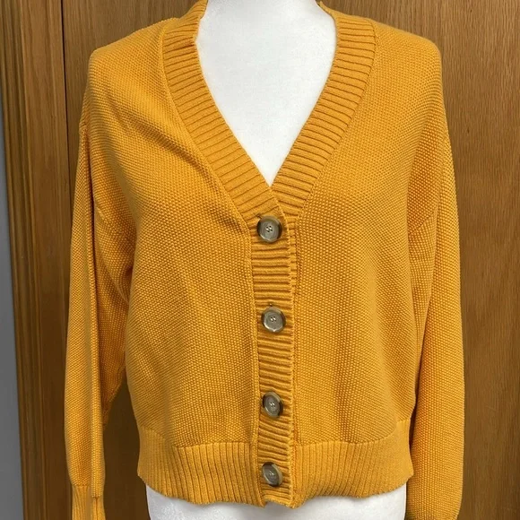 Loft Cardigan - Picture 4 of 10